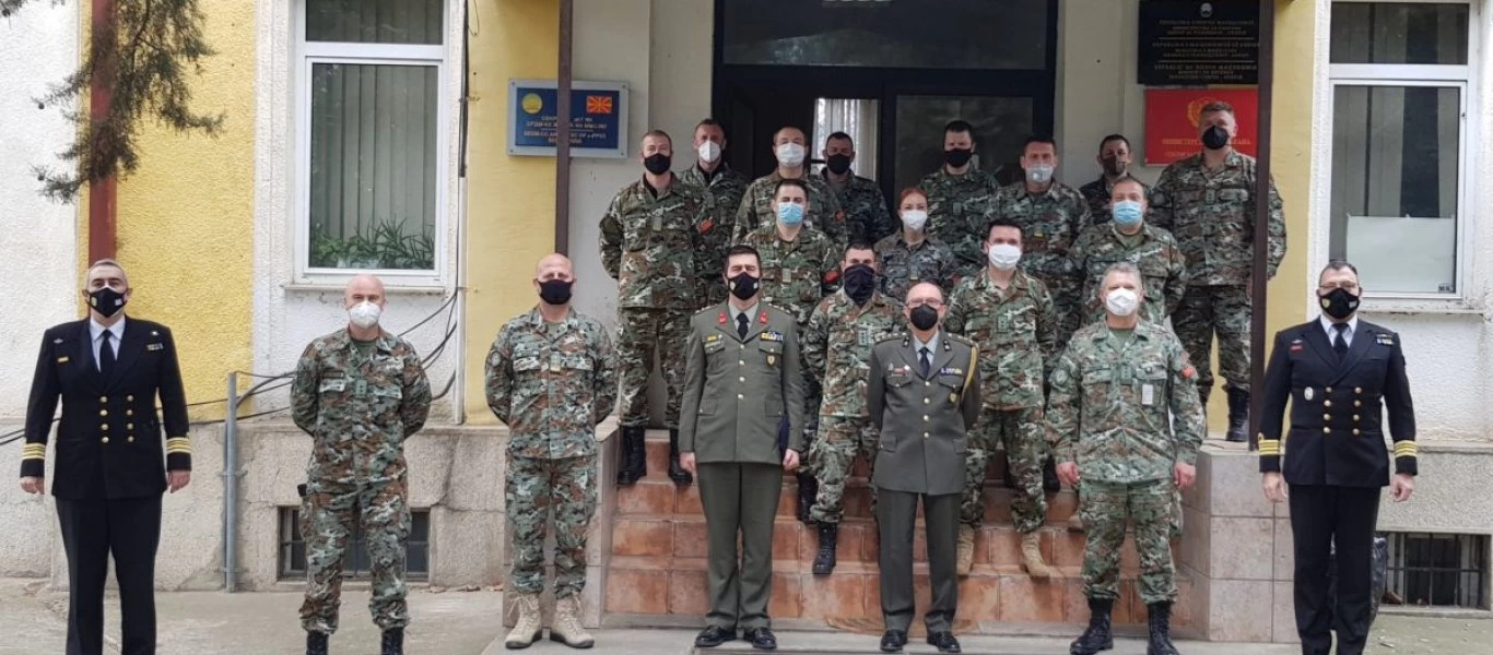 ΓΕΕΘΑ: Εκπαίδευση των Ενόπλων Δυνάμεων των Σκοπίων σε διαδικασίες τυποποίησης ΝΑΤΟ